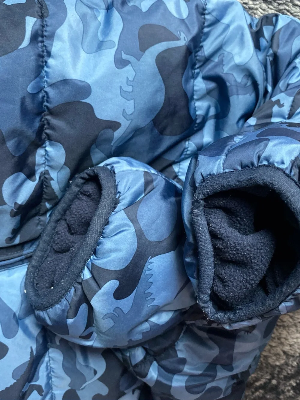 Baby Gap Boys 12-18 Months Blue Camp Dinosaur Print Hooded Snowsuit
